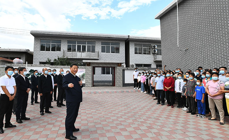 习近平：既要建设繁华的城市，也要建设繁荣的农村
