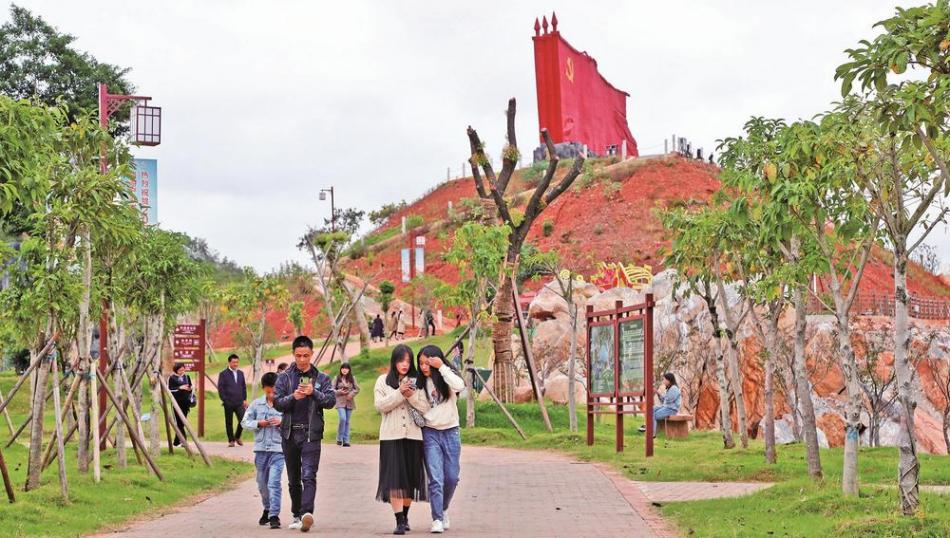 乡村振兴与红色旅游政策支持   旅企深耕红色目的地文旅产业