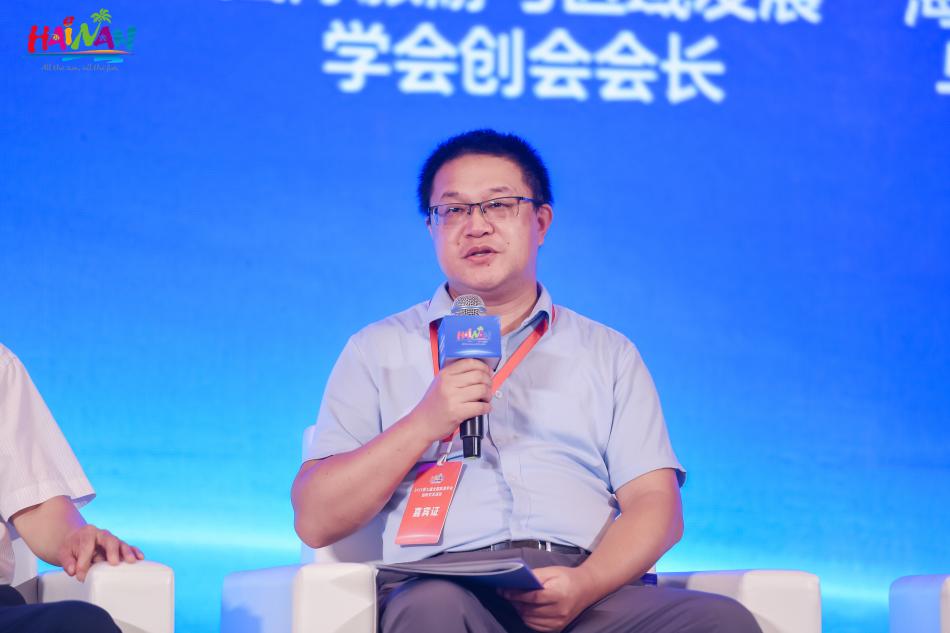 李玺.jpg